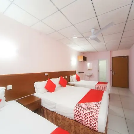 Oyo 738 Hotel 81